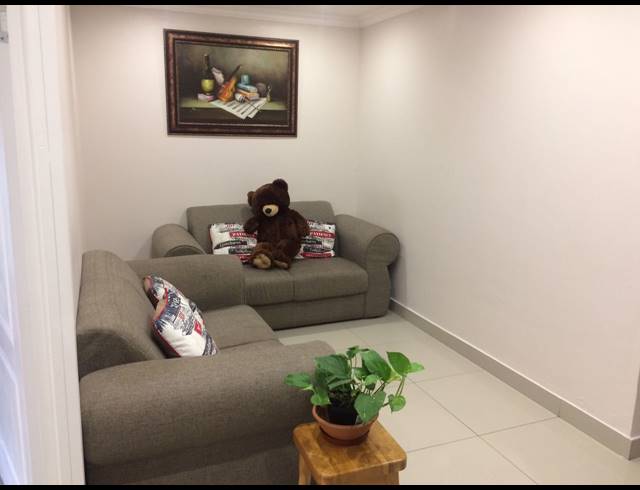 2 BEDROOM APARTMENT FOR SALE IN UMHLANGA RIDGE